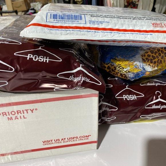 LIVE SHOWClick this listing to be Notified Sharing Yours!! Win Tray space/gifts! - Picture 14 of 16